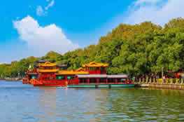 Wuzhen Water Town and Hangzhou City Highlights Combo Tour