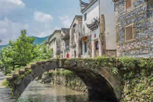 Day Trips From Hangzhou: Tonglu Jiangnan Ancient Village Cluster Day Tour