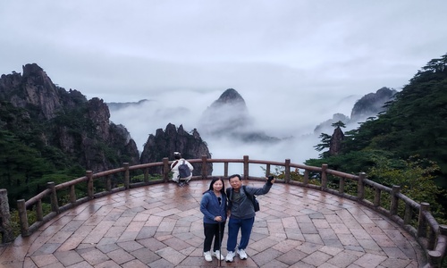 2 Days Jiuhuashan Buddhist Pilgrimage Trip from Huangshan