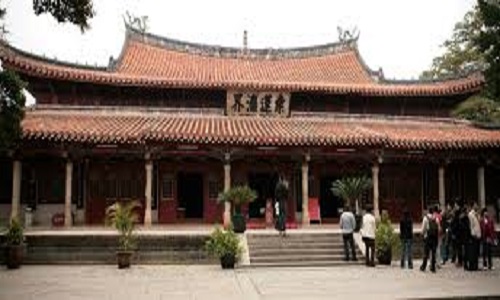 Quanzhou Cultural Heritage Day Tour: Discover Temples, Faith, and Living Traditions