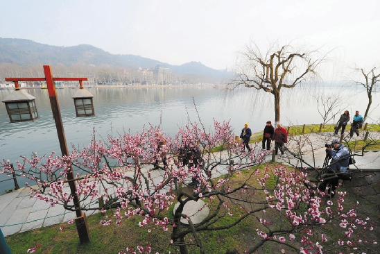 Hangzhou_Solitary_Hill_6.jpg