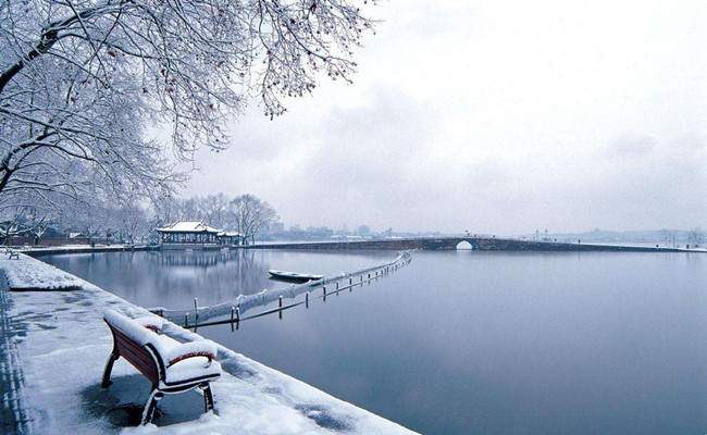 Hangzhou_in_winter.jpg