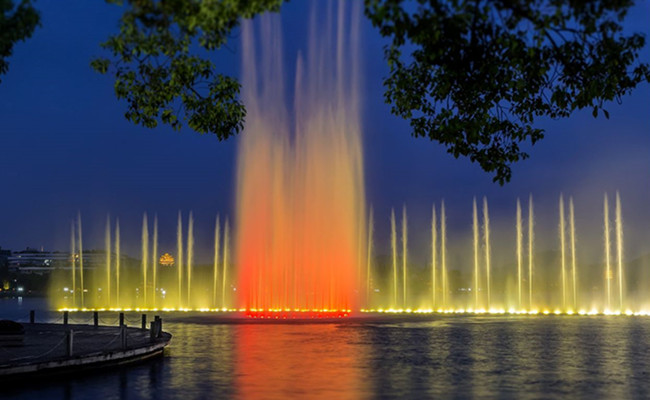 Hubin_Music_Fountain_02.jpg