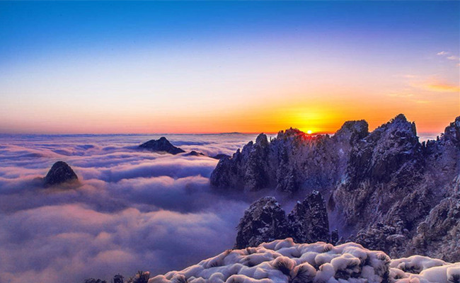 sunrise_huangshan.jpg