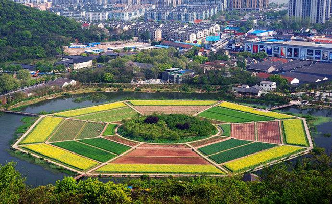 Jade_Emperor_Hill_hangzhou.jpg