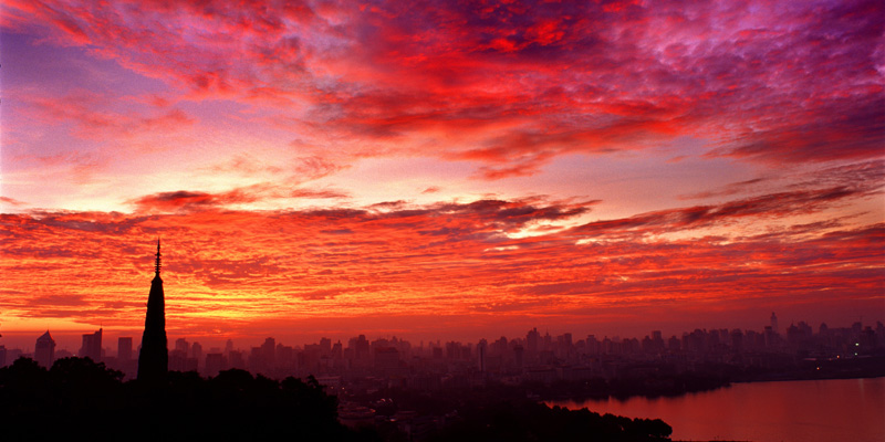 Precious_Stone_Hill_Floating_in_the_Rosy_Cloud.jpg