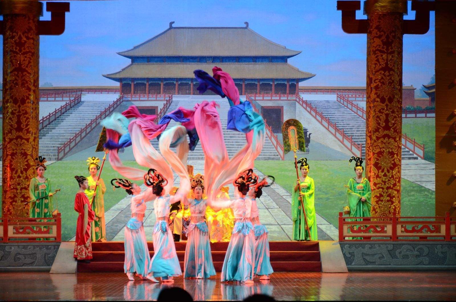 8_Day_Beijing_Xian_Luoyang_Shaolin_Temple_Tour_2.jpg