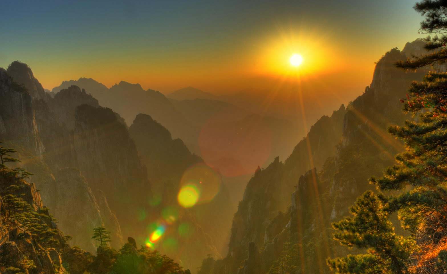 3-Day_Beijing_Huangshan_Sightseeing_Tour_with_Round-trip_High-speed_Train_5.jpg