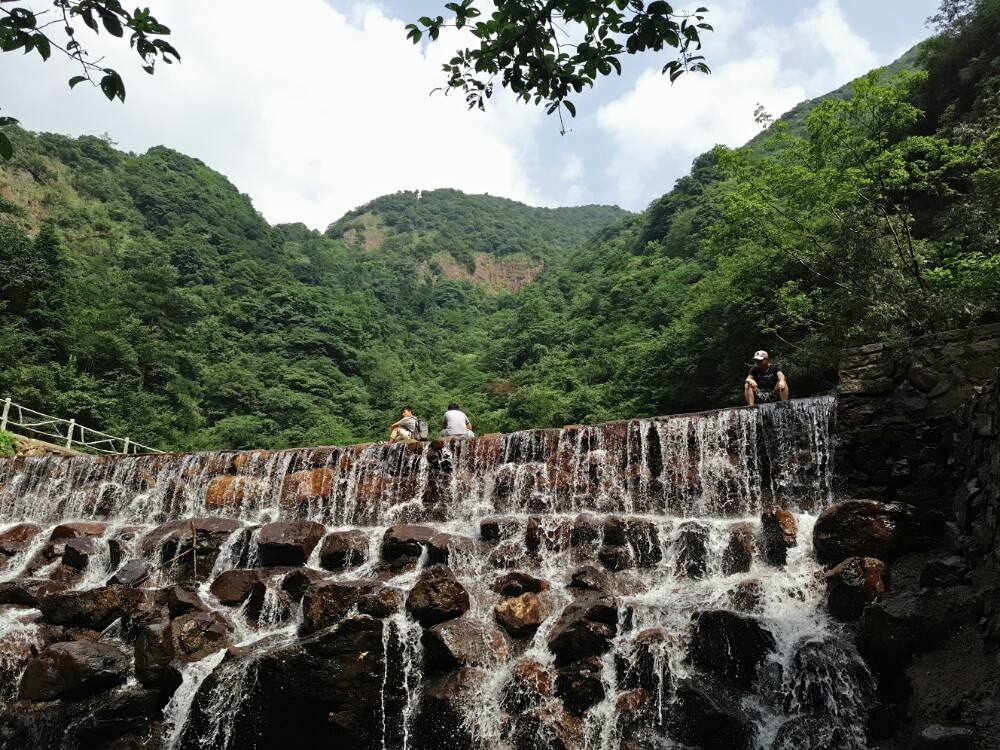 Baiyunyuan_Scenic_Area.jpg