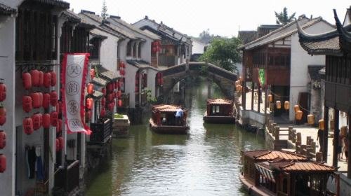 Boat_Ride_on_Grand_Canal.jpg