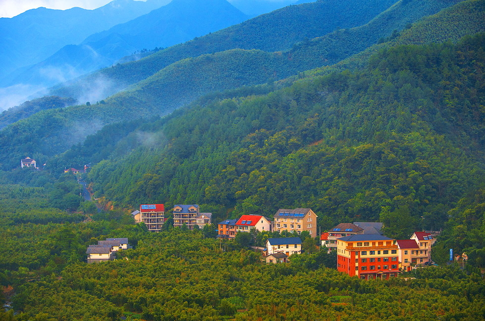 Hangzhou Moon Bridge Village.png