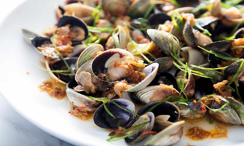 Fried-Clams-With-Garlic