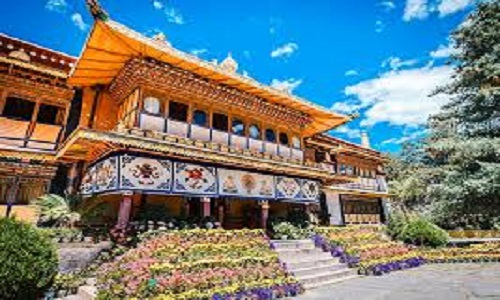 Norbulingka-Park-Lhasa