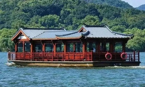 Luxury-painted-boats-150