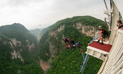 Bungee-Jump-Platform-Zhangjiajie