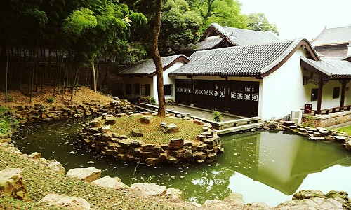 Yuelu-Academy