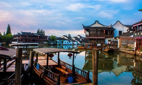 Zhujiajiao-Water-Town-Canal-Boat-Ride