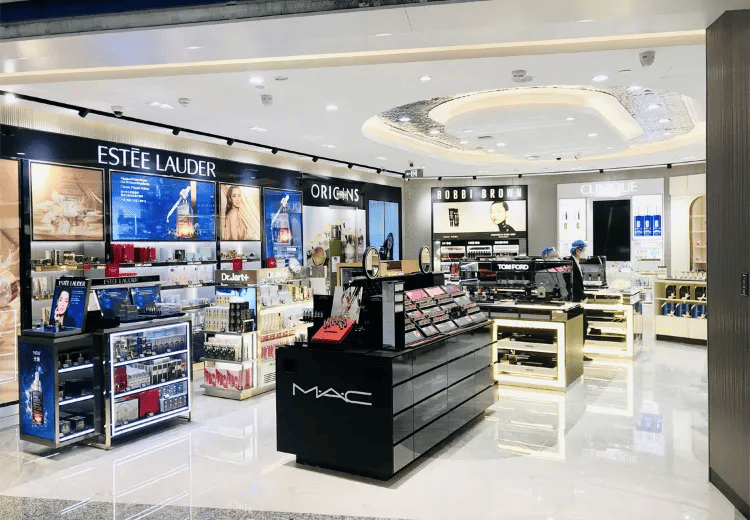 Duty-free-shopping-01