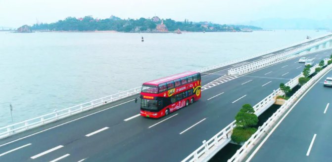 Round-Island-Tourist-Sightseeing-Bus2 Round-Island-Tourist-Sightseeing-Bus2