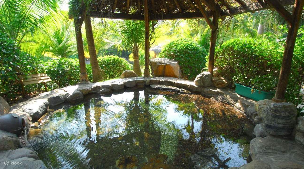 Xiamen-Riyuegu-Hot-Springs-Resort