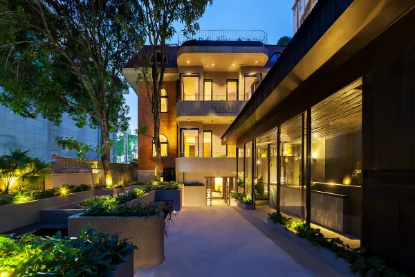 Linggan-Anmo-Courtyard-Design-Hotel