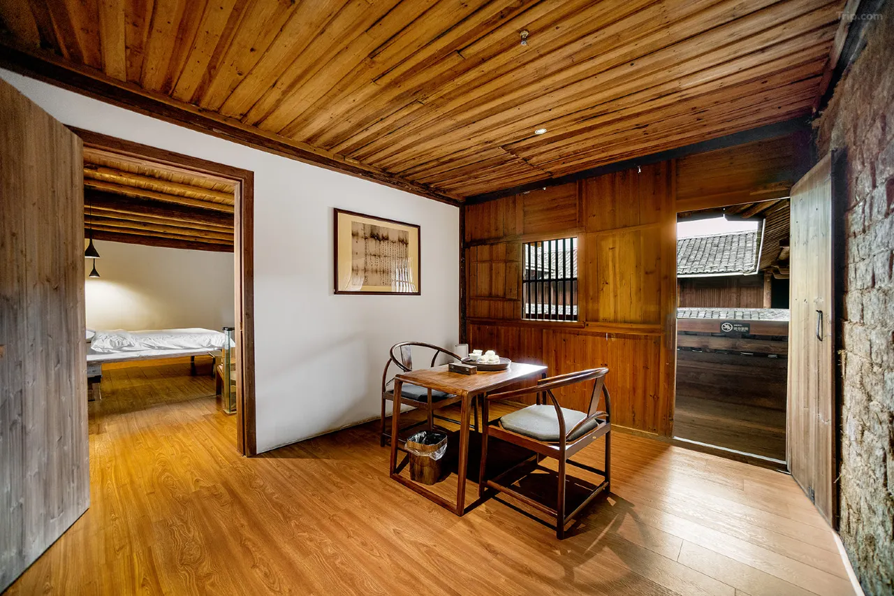 Dulv-Yun-Shui-Yao-He-De-Lou-Tulou-Cultural-Homestay2