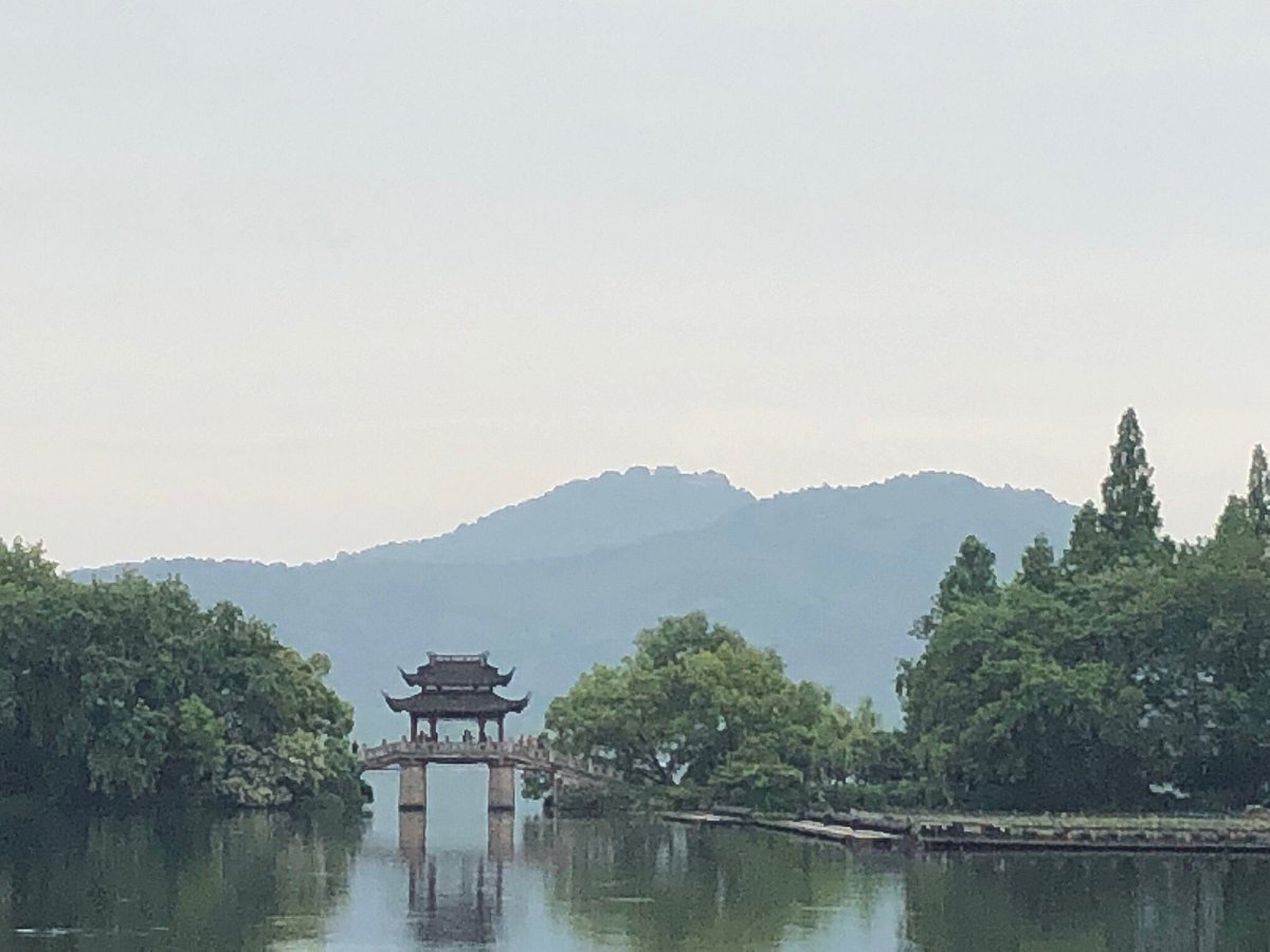 Dawn-on-the-Su-Causeway-in-Spring2