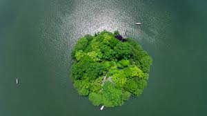 Ruan-Gong-Islet-Submerged-in-Greenery