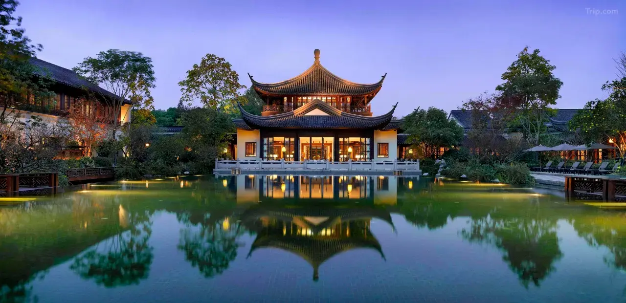 Four-Seasons-Hotel-Hangzhou-at-West-Lake1