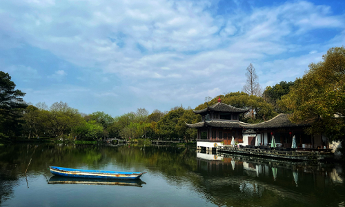 Qiandao-Lake-2