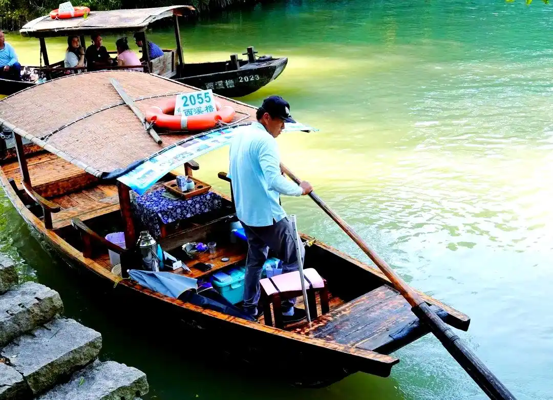 Xixi-Wetland-High-End-Punting-Boat-Exploration1 Xixi-Wetland-High-End-Punting-Boat-Exploration1
